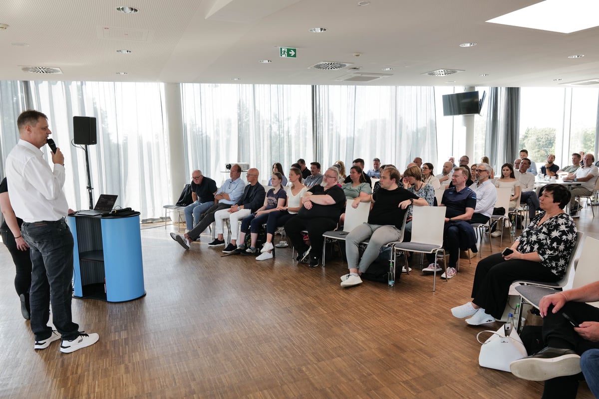 116132 Netzwerkveranstaltung KI 18.7.24 Stuttgarter Kickers 18. Juli 2024 captured by Markus Schwarz Photos MSP