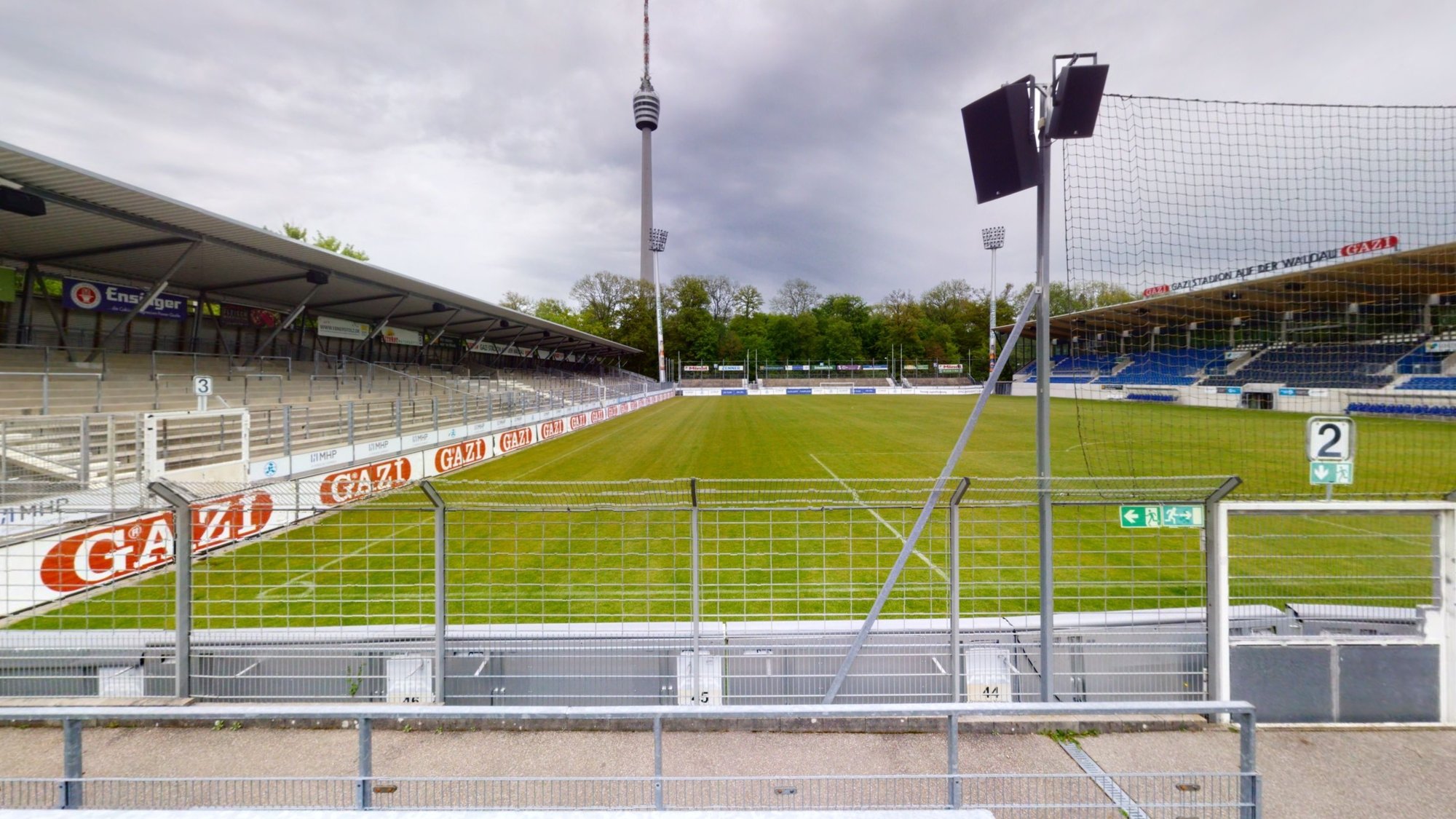 GAZI-Stadion-Stuttgarter-Kickers-Staircase(3)by raumSicht360.de (1)