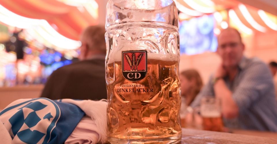 Stuttgarter-Kickers-Schal-Dinkelacker Stuttgarter-Kickers-Schal-Dinkelacker
